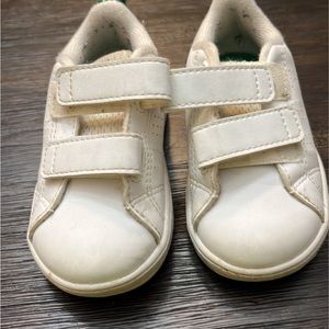 toddler Adidas size 5